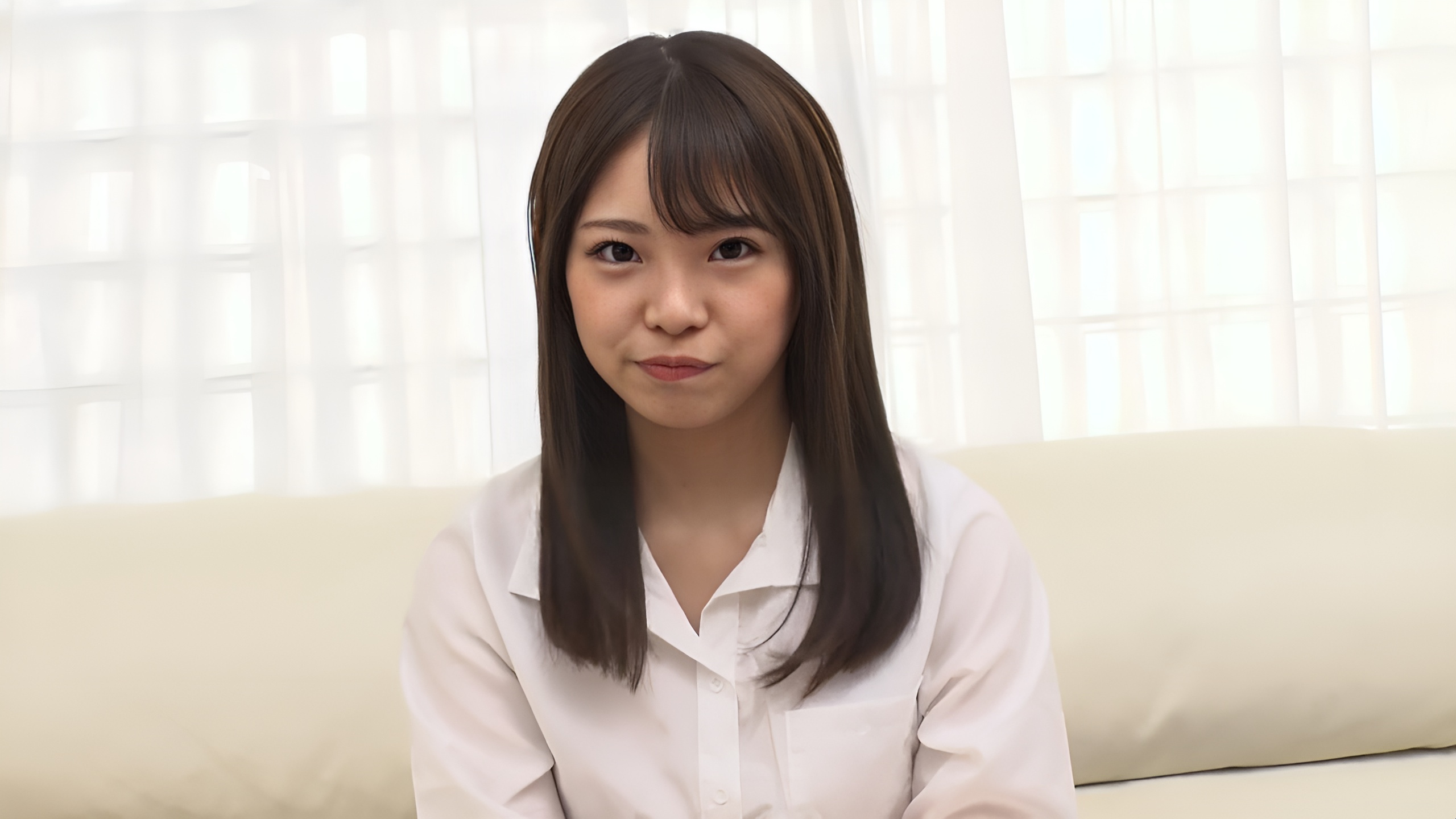 101521-001-CARIB 女學生練習拍攝