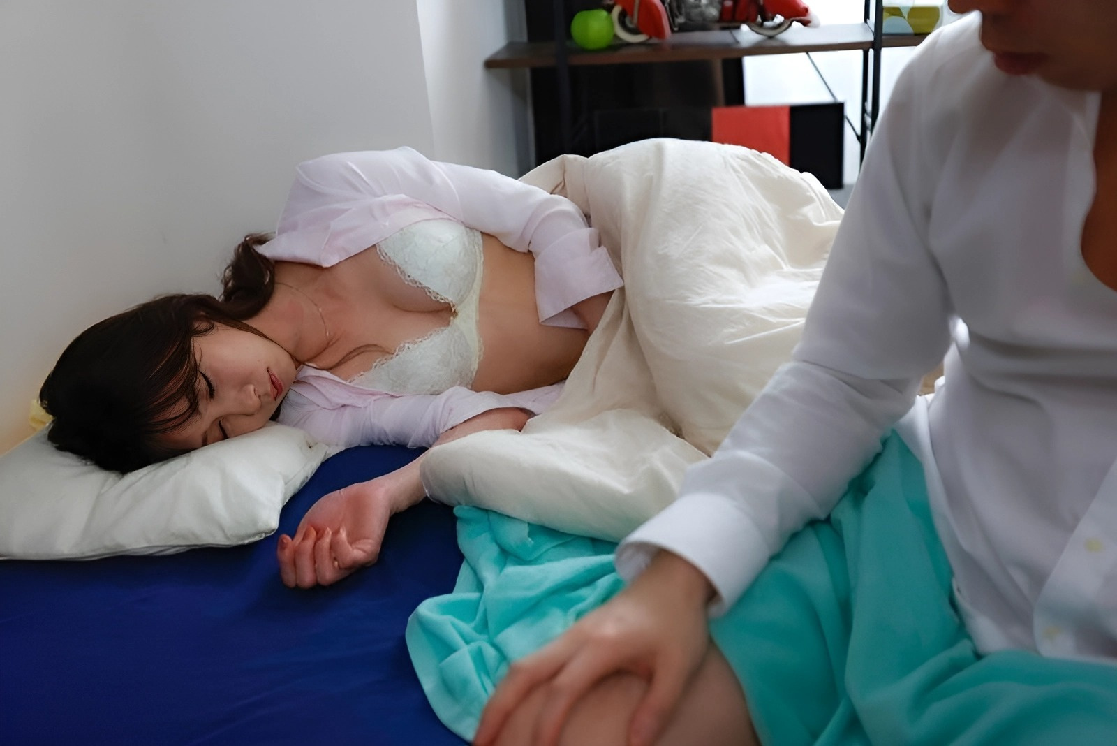 DASS-168 Cô thư ký của sếp thật ngon